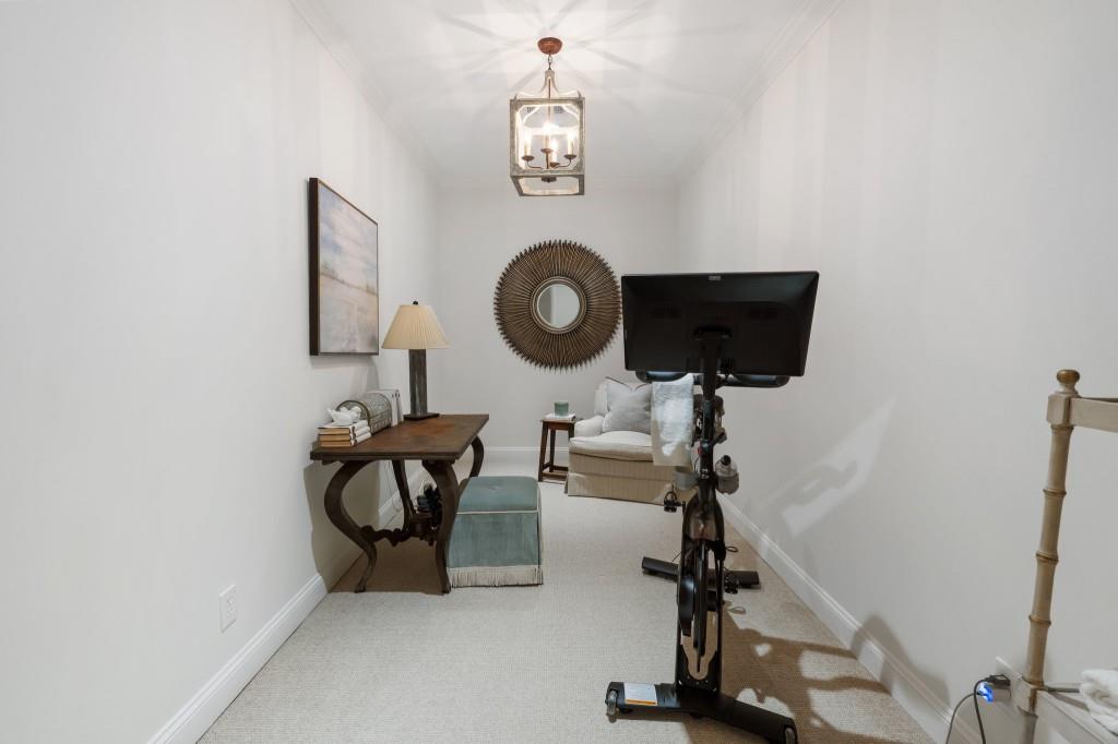 2376 Hyde Park Court