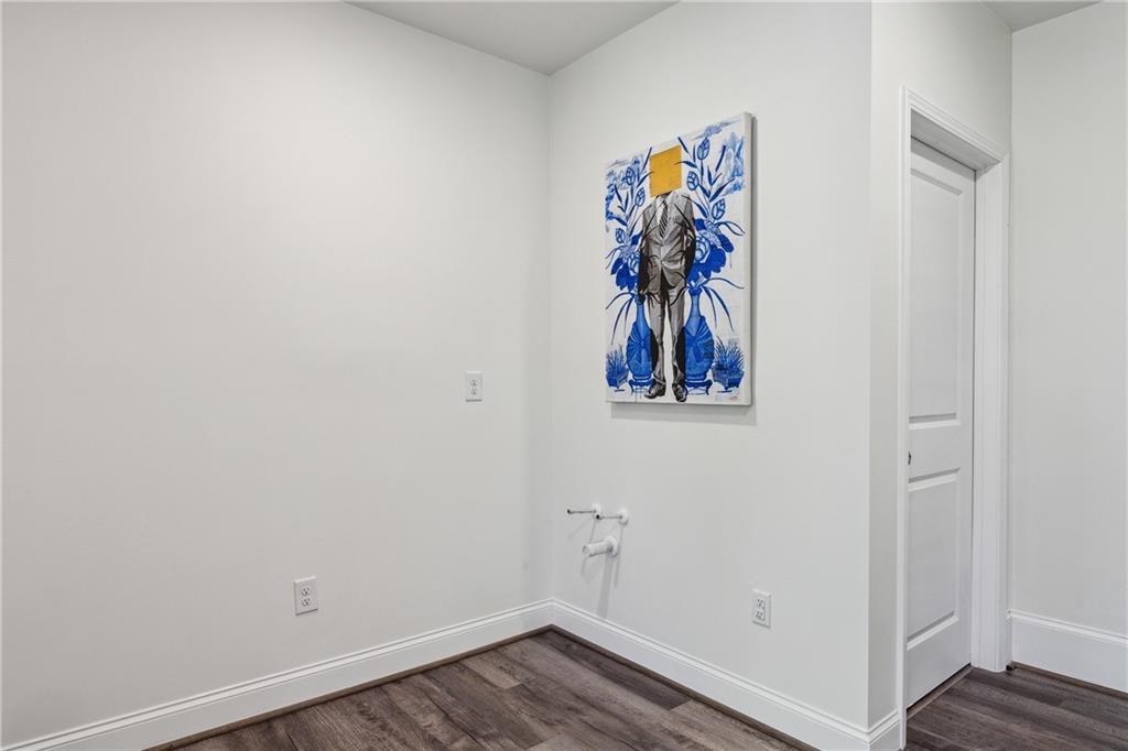 476 Springer Bend NW