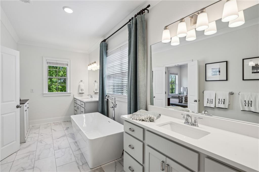 476 Springer Bend NW