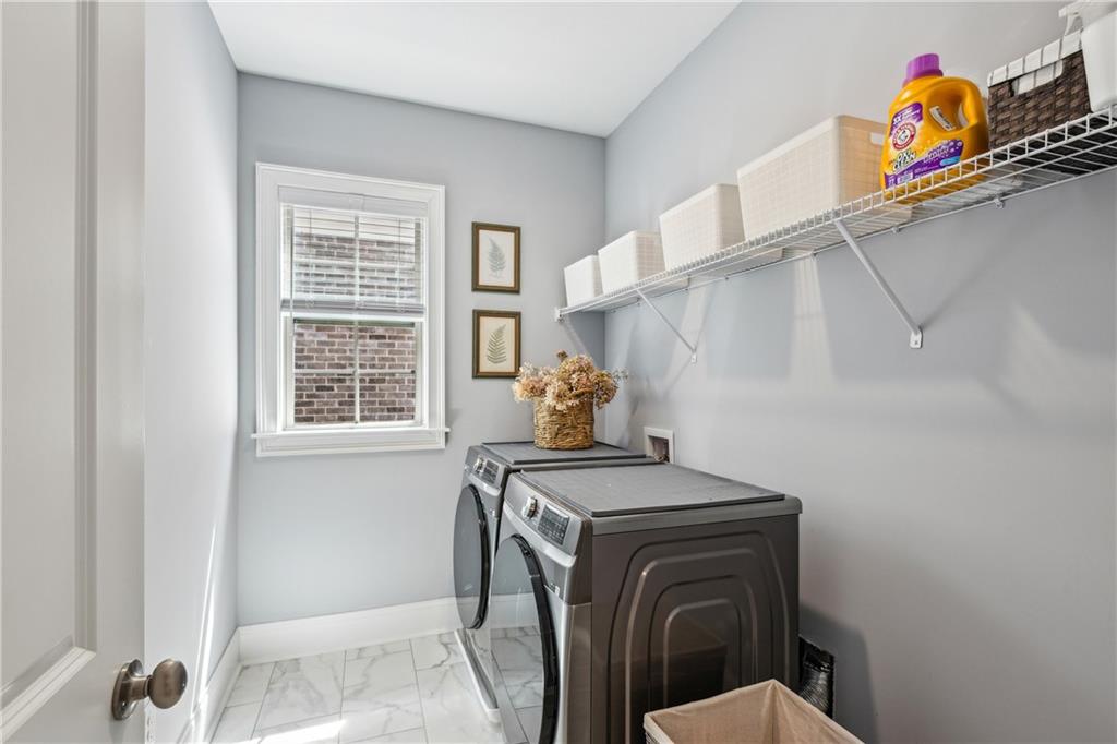 476 Springer Bend NW