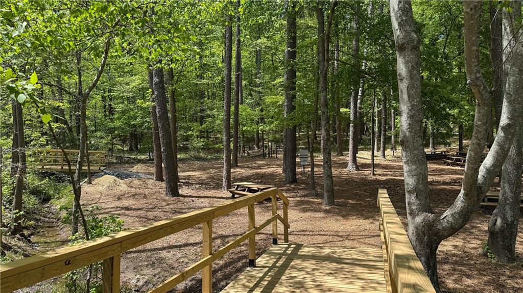 476 Springer Bend NW