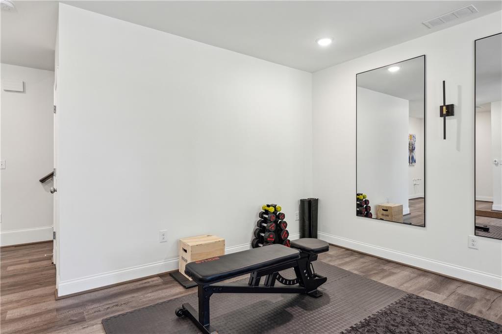 476 Springer Bend NW