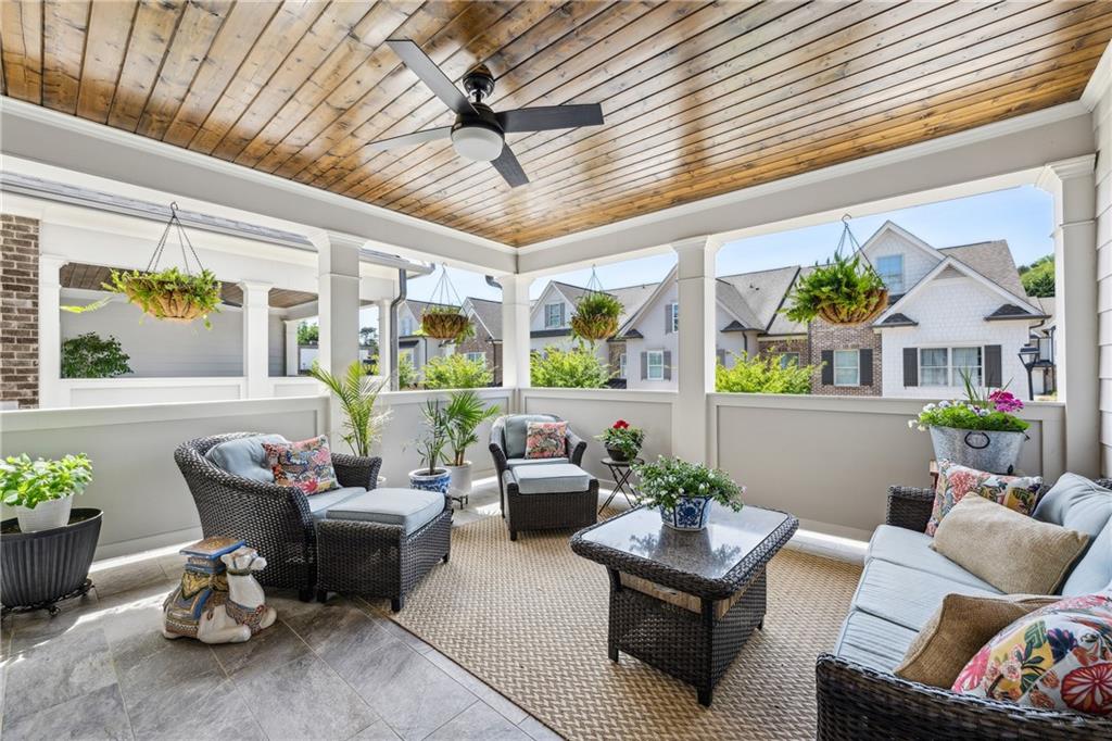 476 Springer Bend NW