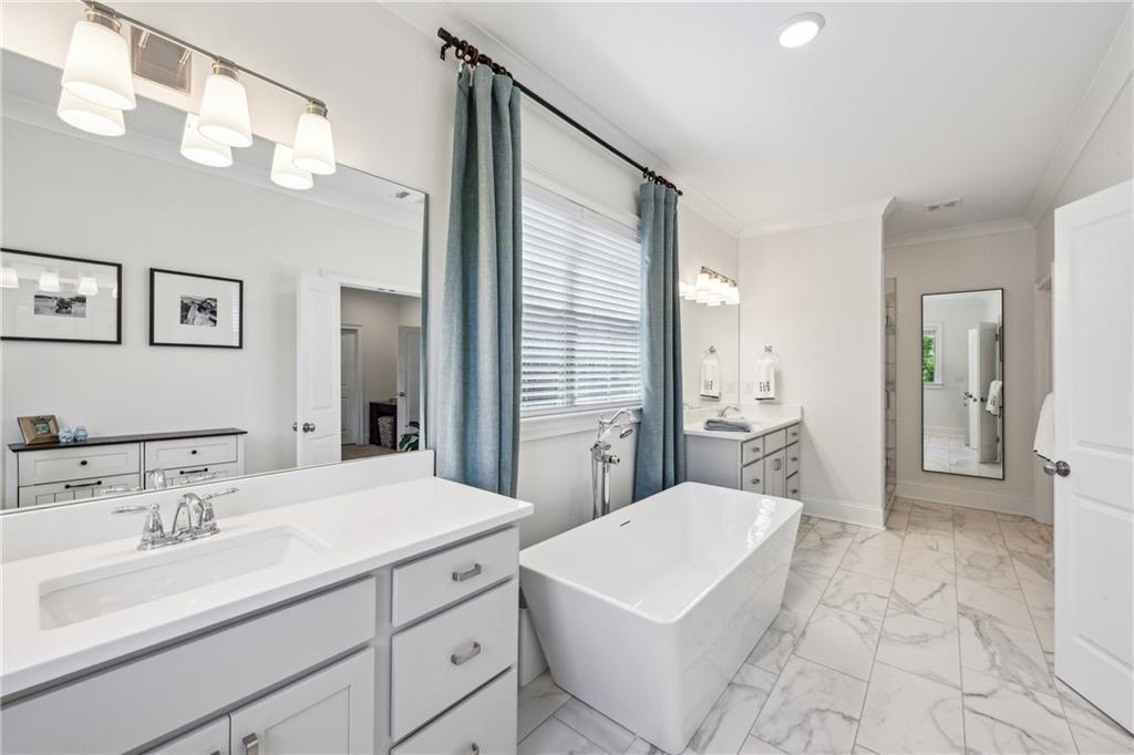 476 Springer Bend NW