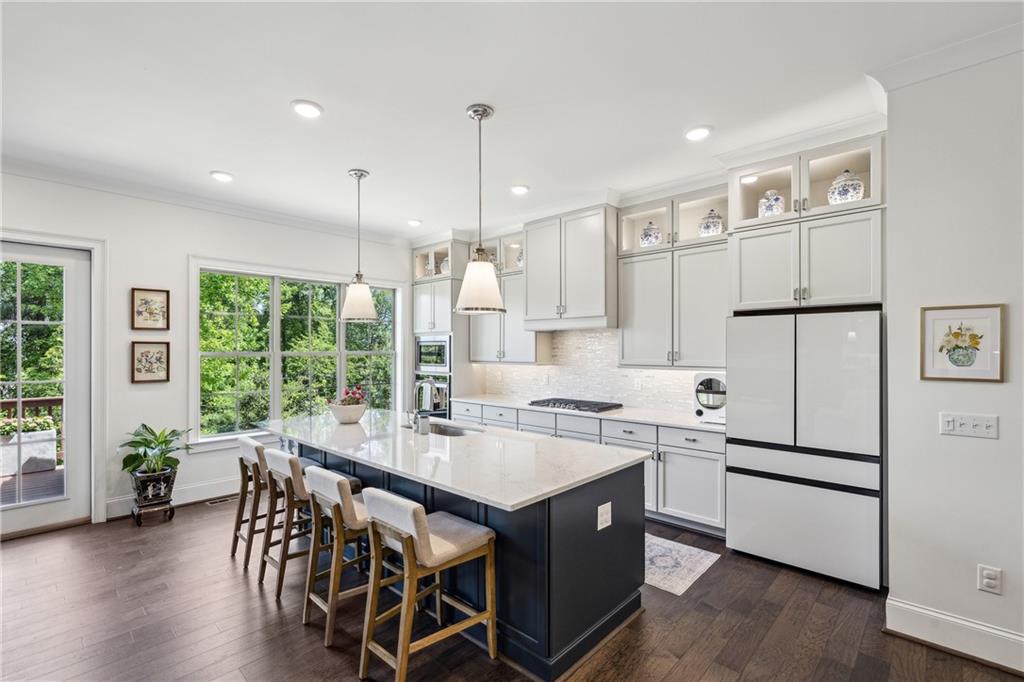 476 Springer Bend NW