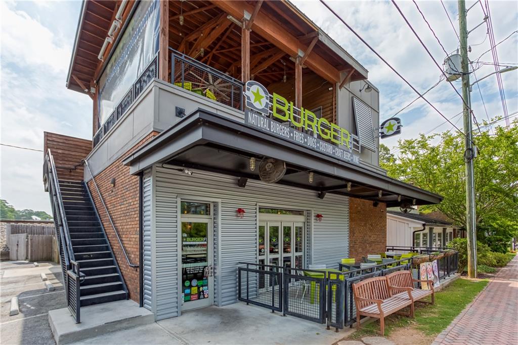 476 Springer Bend NW