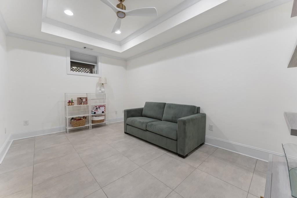 3253 Cates Avenue NE