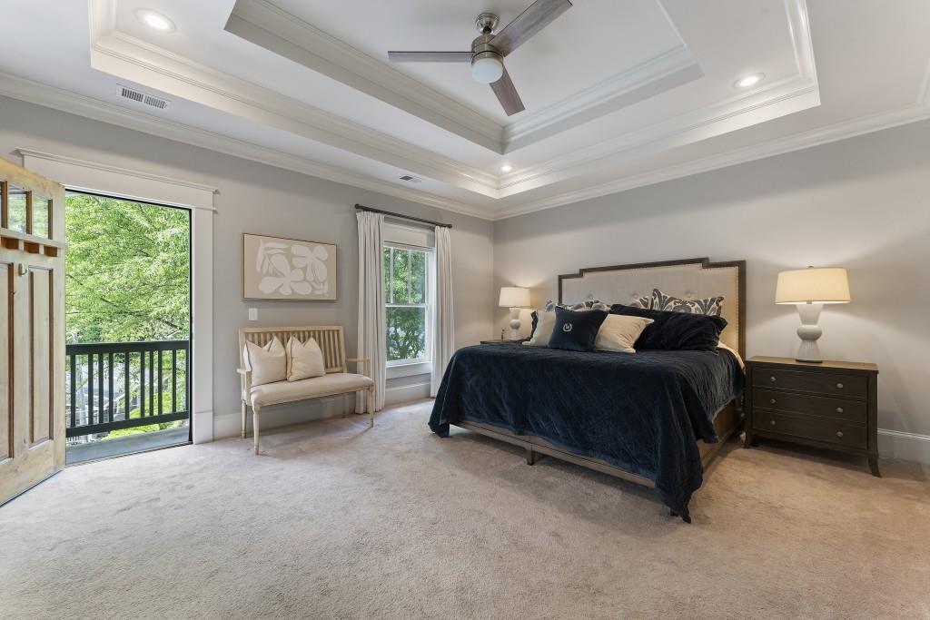 3253 Cates Avenue NE