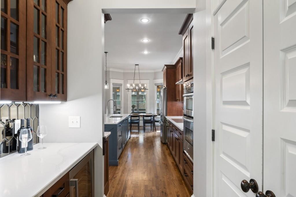 3253 Cates Avenue NE