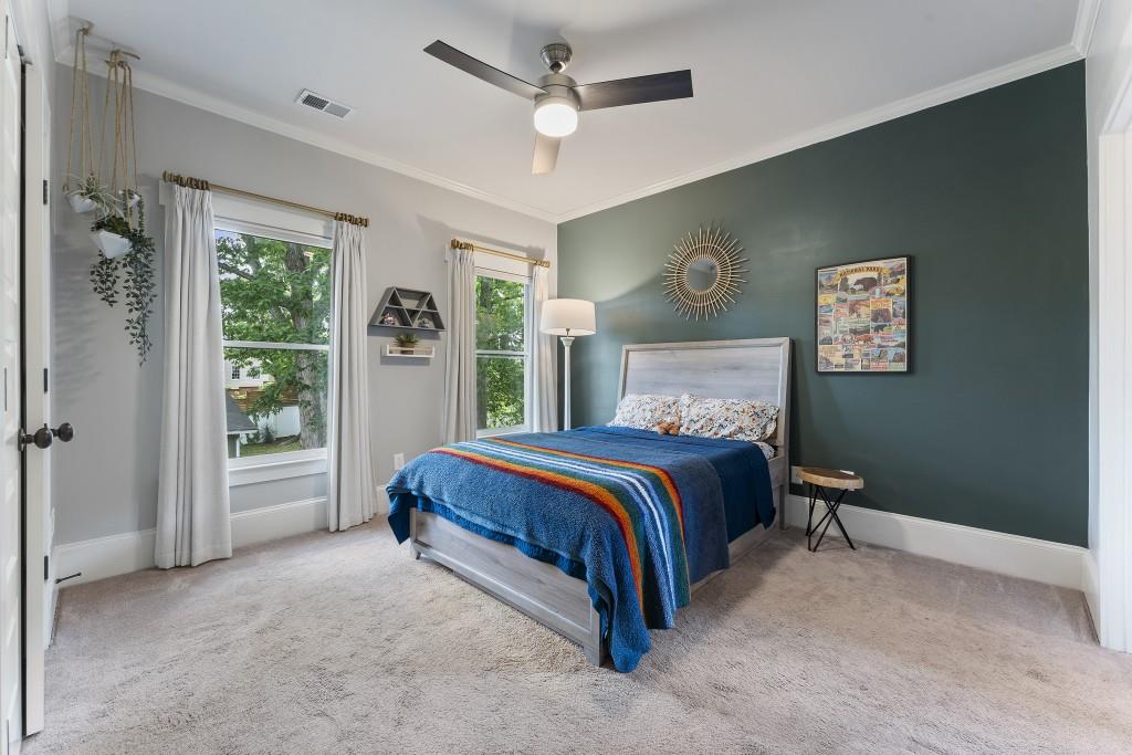 3253 Cates Avenue NE