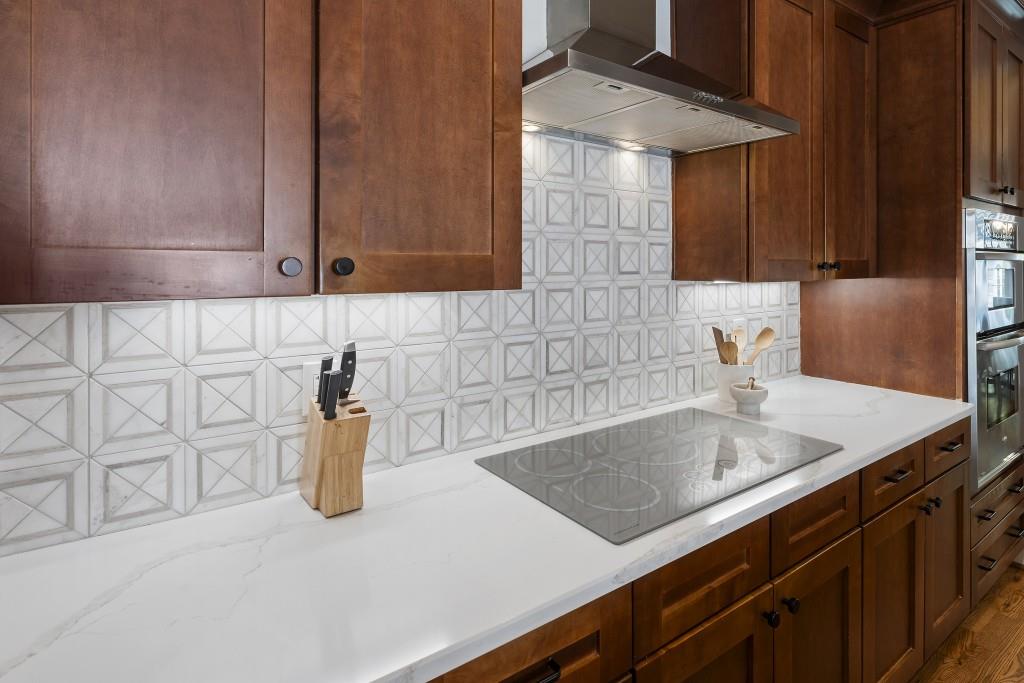 3253 Cates Avenue NE