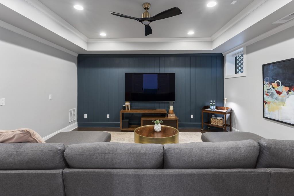 3253 Cates Avenue NE