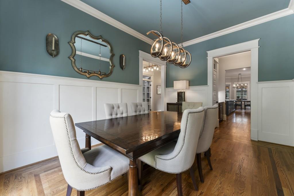 3253 Cates Avenue NE