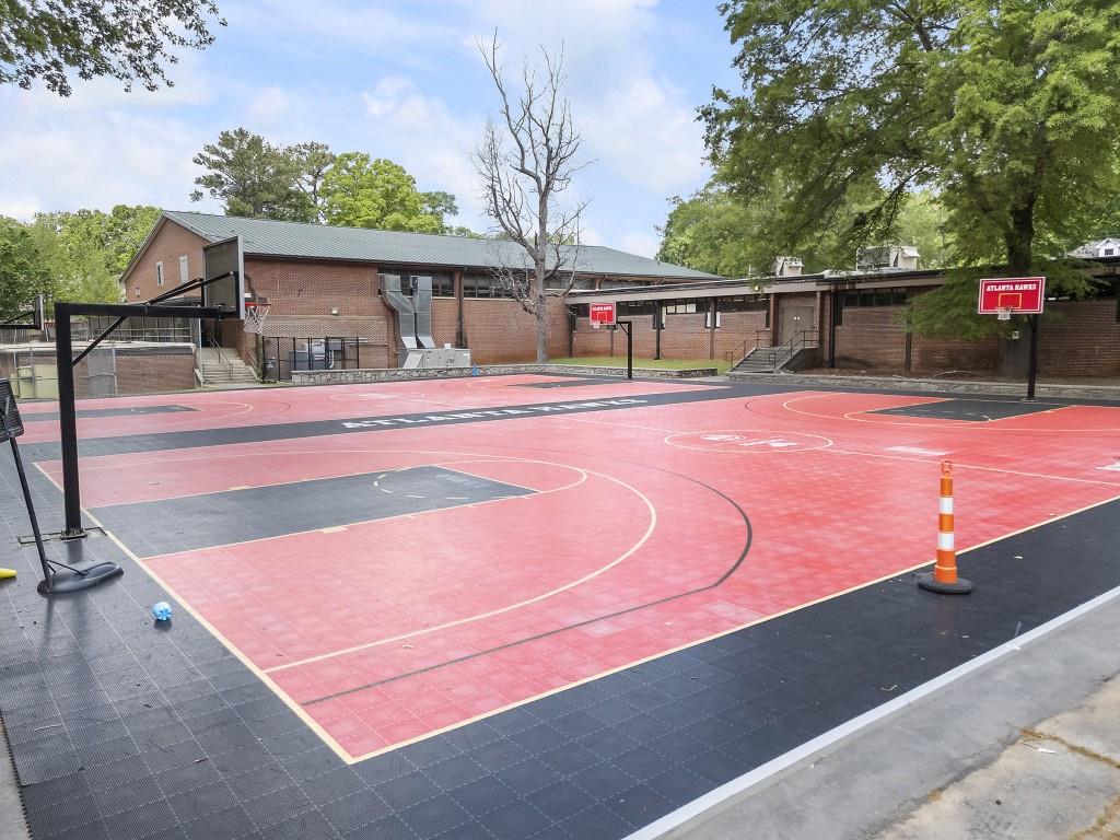 3253 Cates Avenue NE