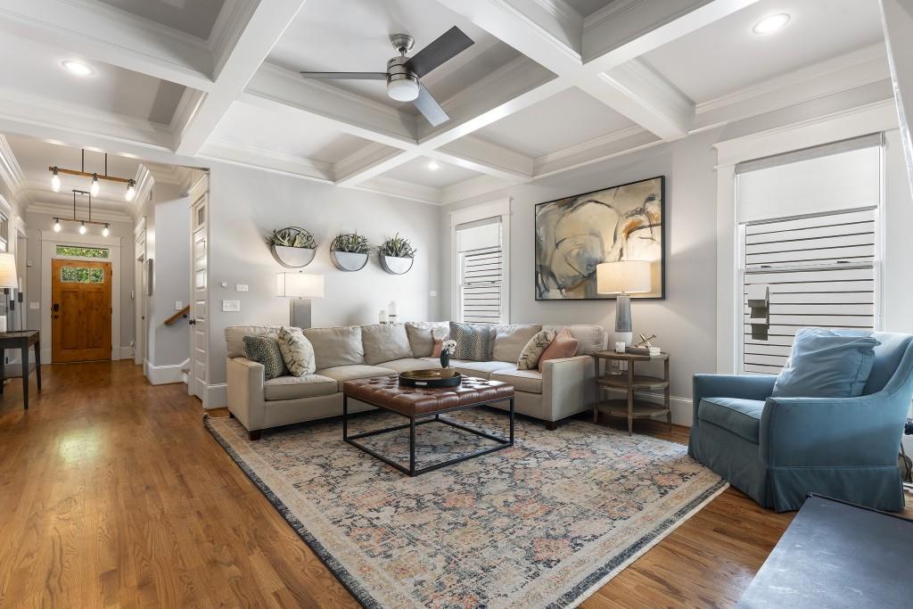 3253 Cates Avenue NE