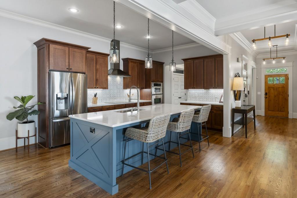 3253 Cates Avenue NE