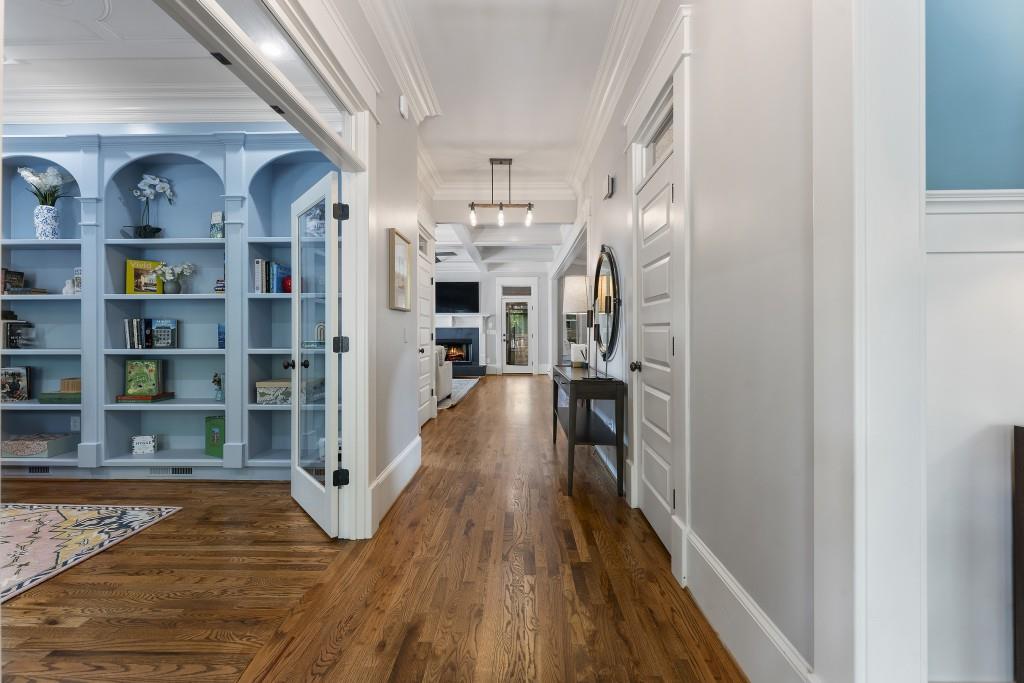 3253 Cates Avenue NE