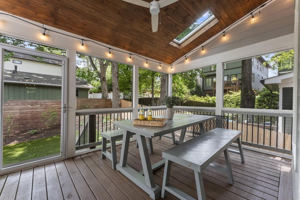 3253 Cates Avenue NE