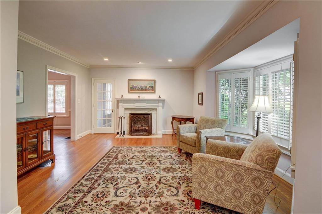 3115 Peachtree Drive NE