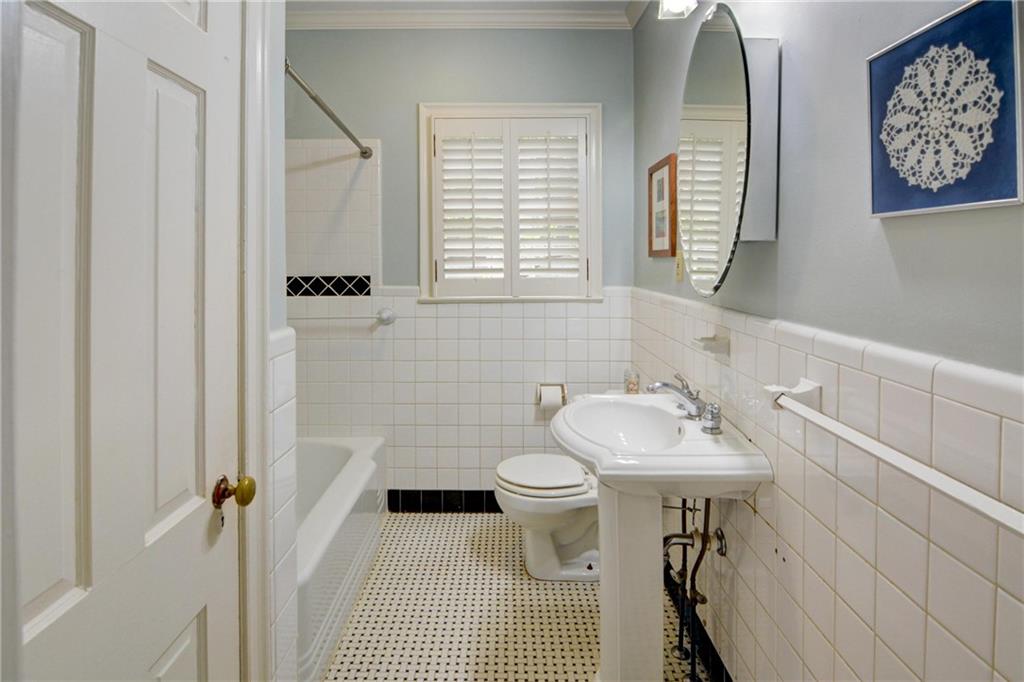 3115 Peachtree Drive NE