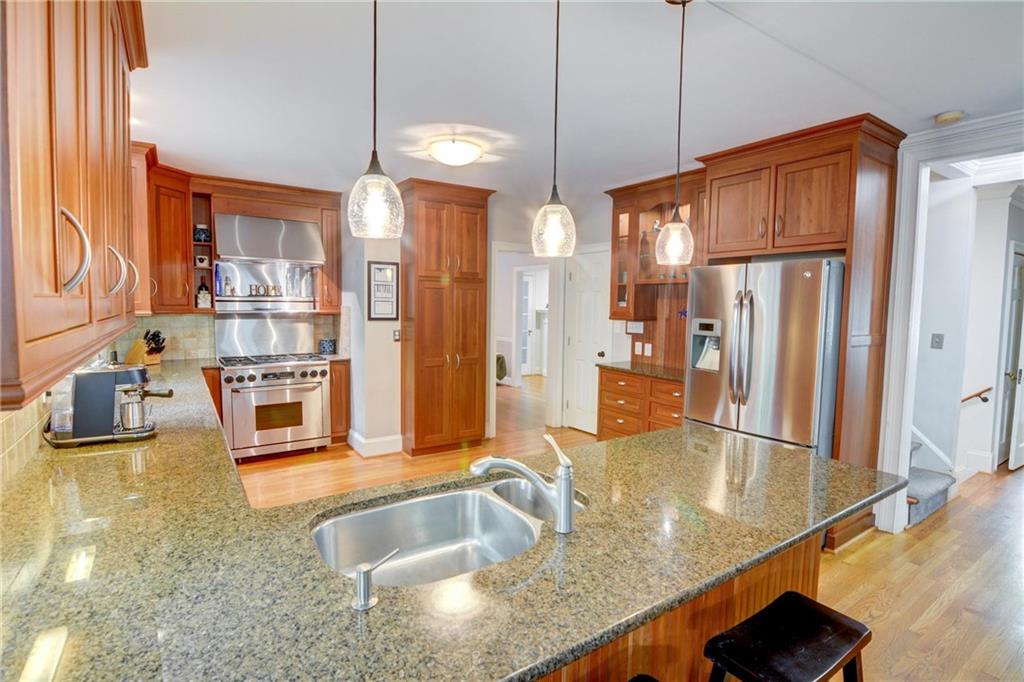 3115 Peachtree Drive NE