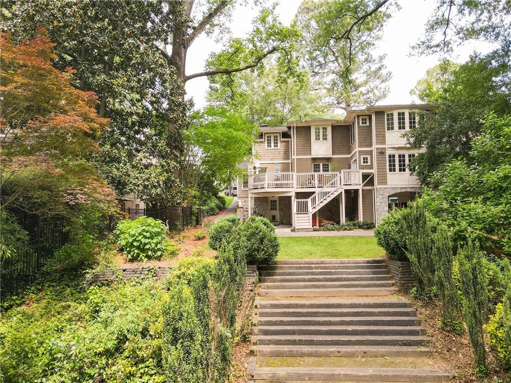 3115 Peachtree Drive NE