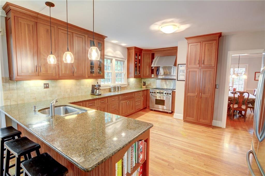 3115 Peachtree Drive NE