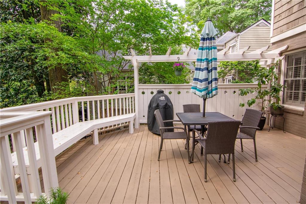 3115 Peachtree Drive NE