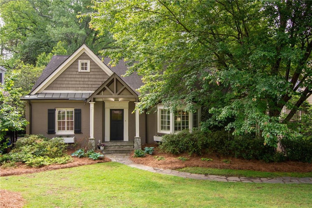 3115 Peachtree Drive NE