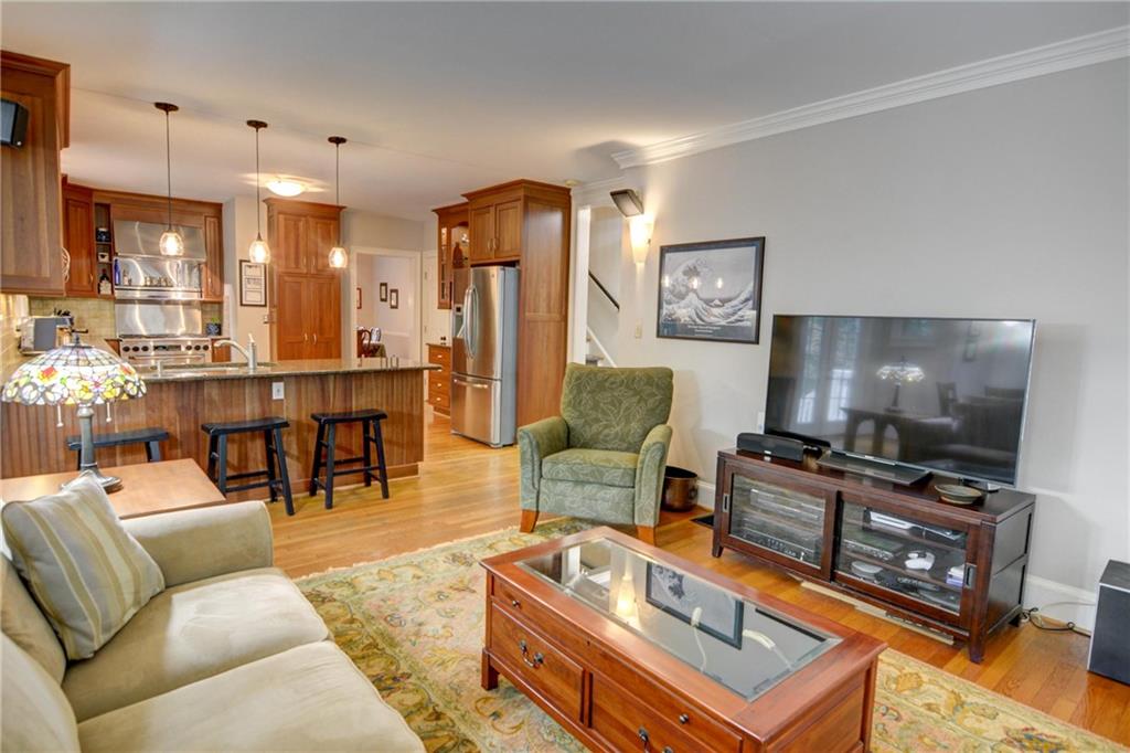 3115 Peachtree Drive NE