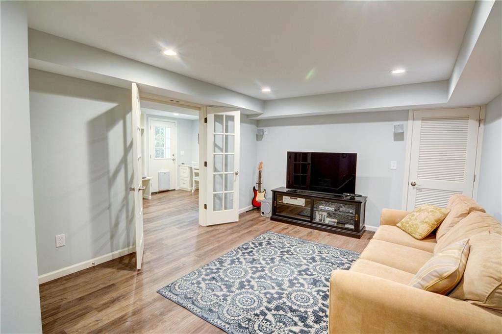 3115 Peachtree Drive NE