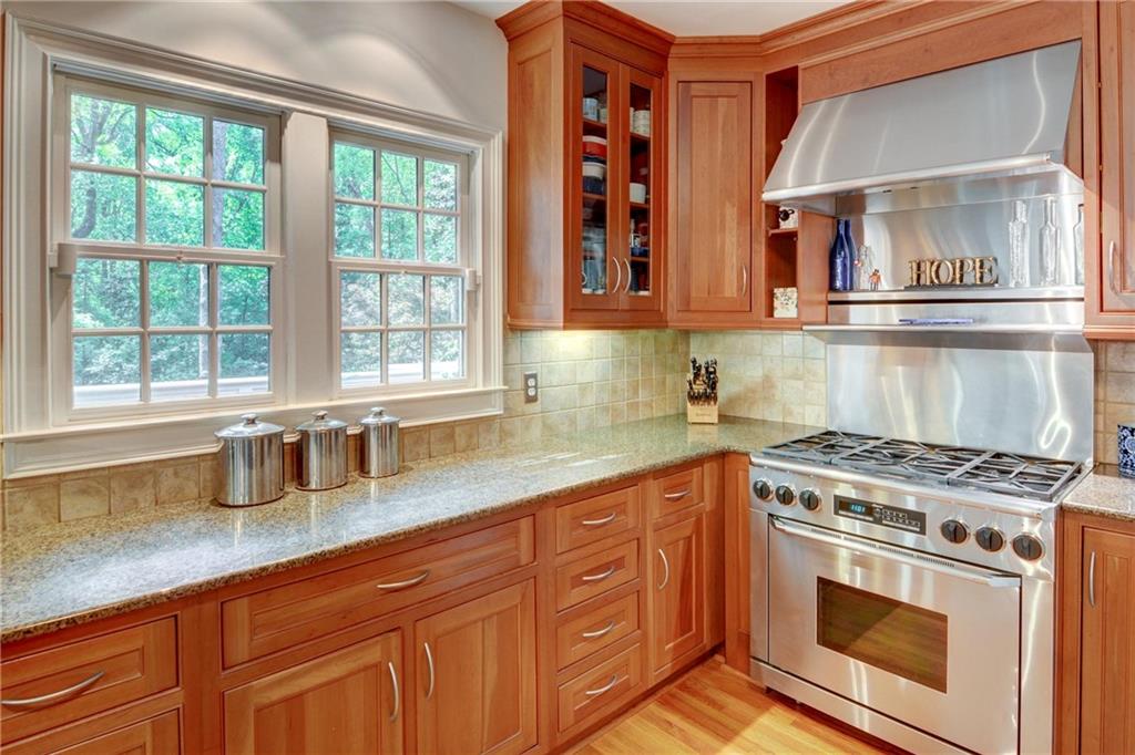 3115 Peachtree Drive NE