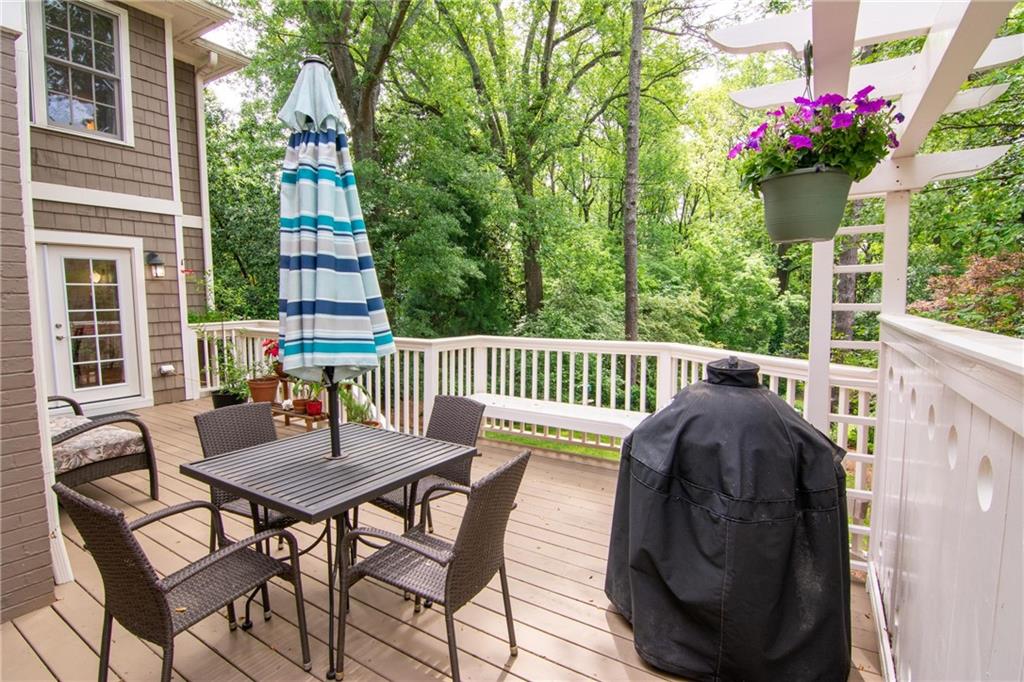 3115 Peachtree Drive NE