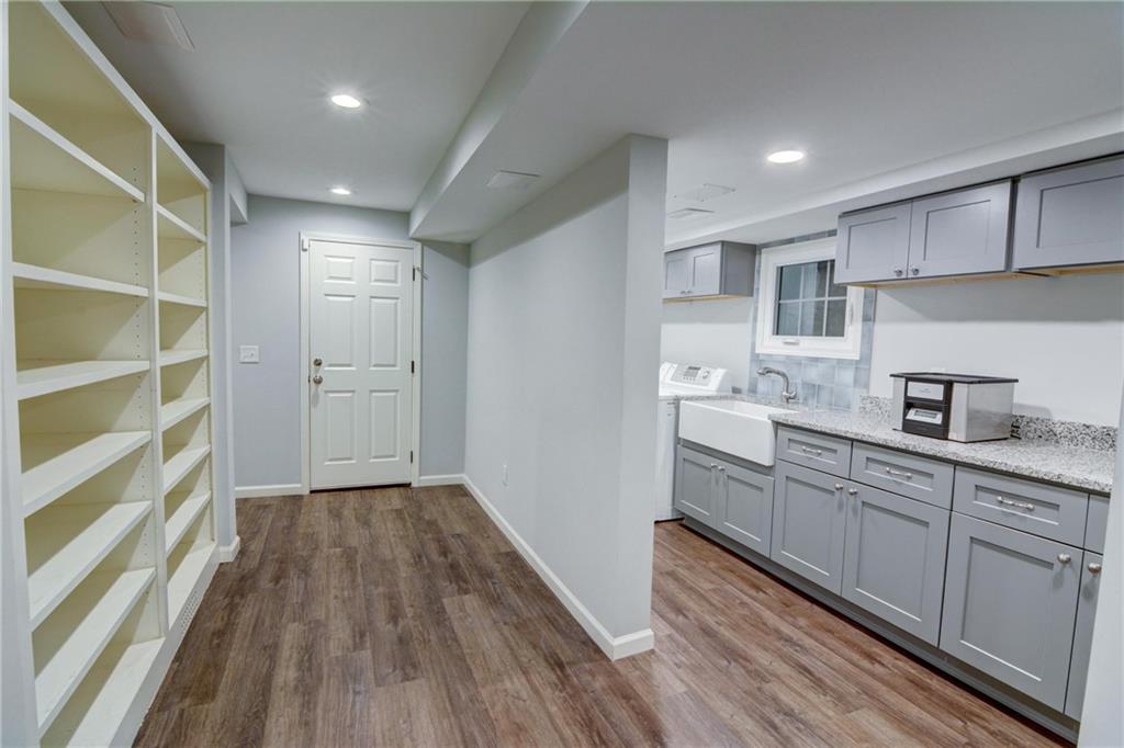 3115 Peachtree Drive NE