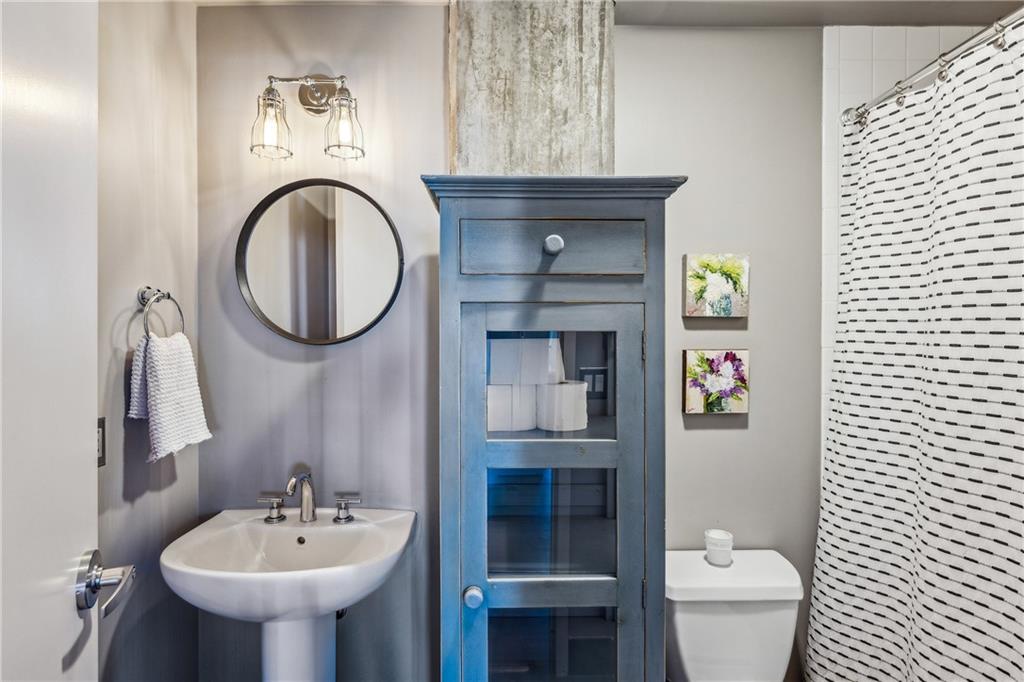 3180 Mathieson Drive NE Unit 1001