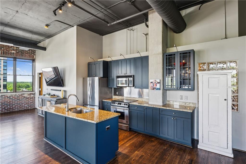 3180 Mathieson Drive NE Unit 1001