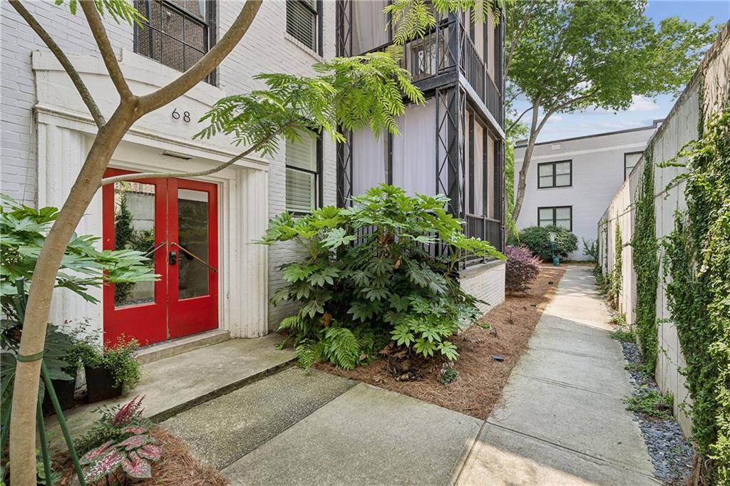 68 Peachtree Memorial Drive NW Unit 68-1