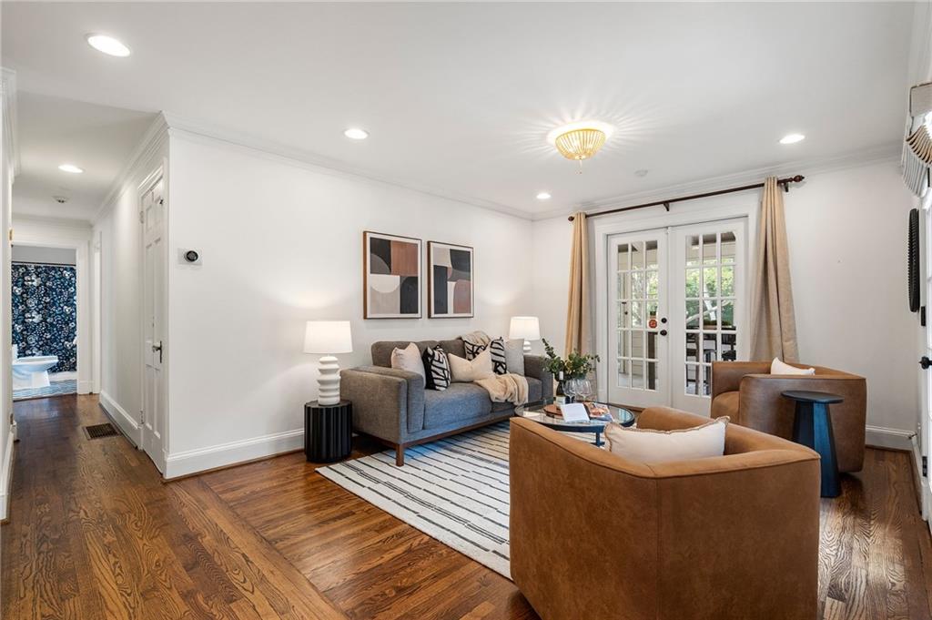 1772 Ridgewood Drive NE