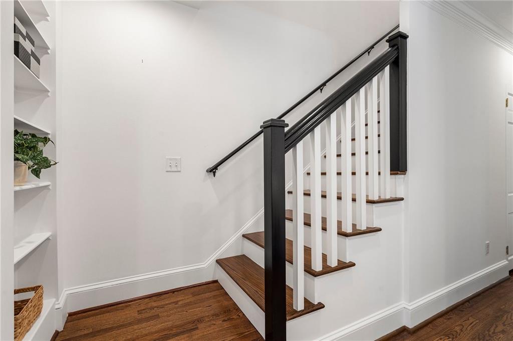 1772 Ridgewood Drive NE