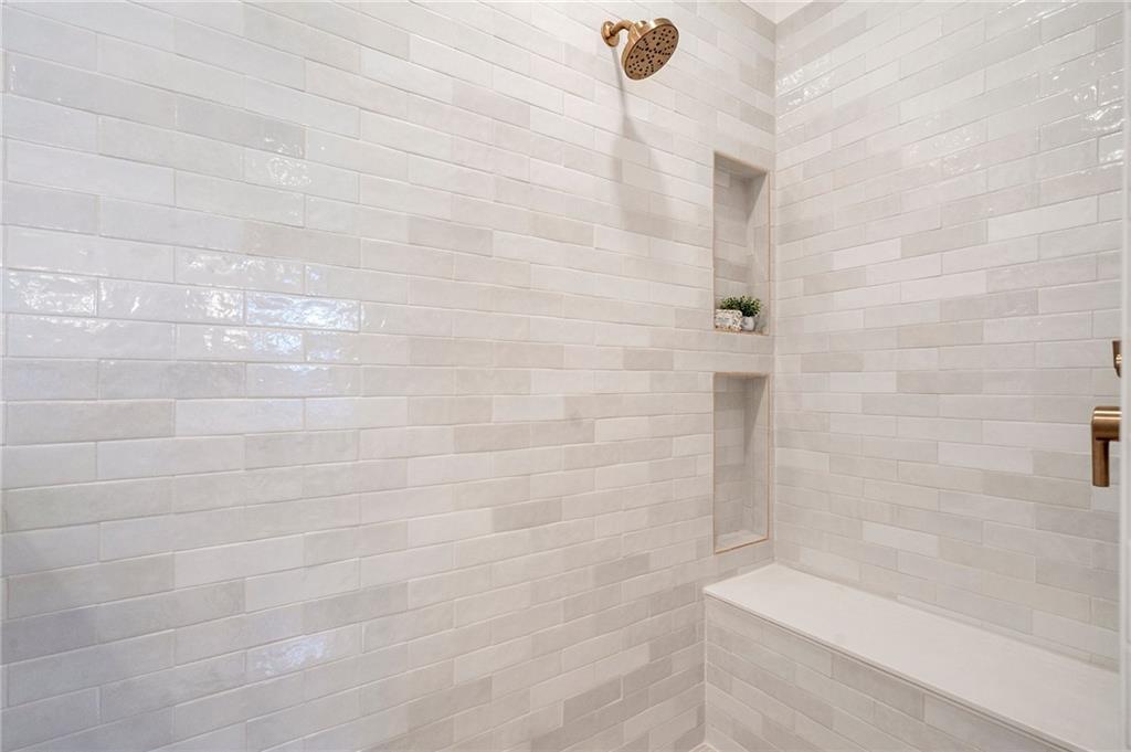 1772 Ridgewood Drive NE