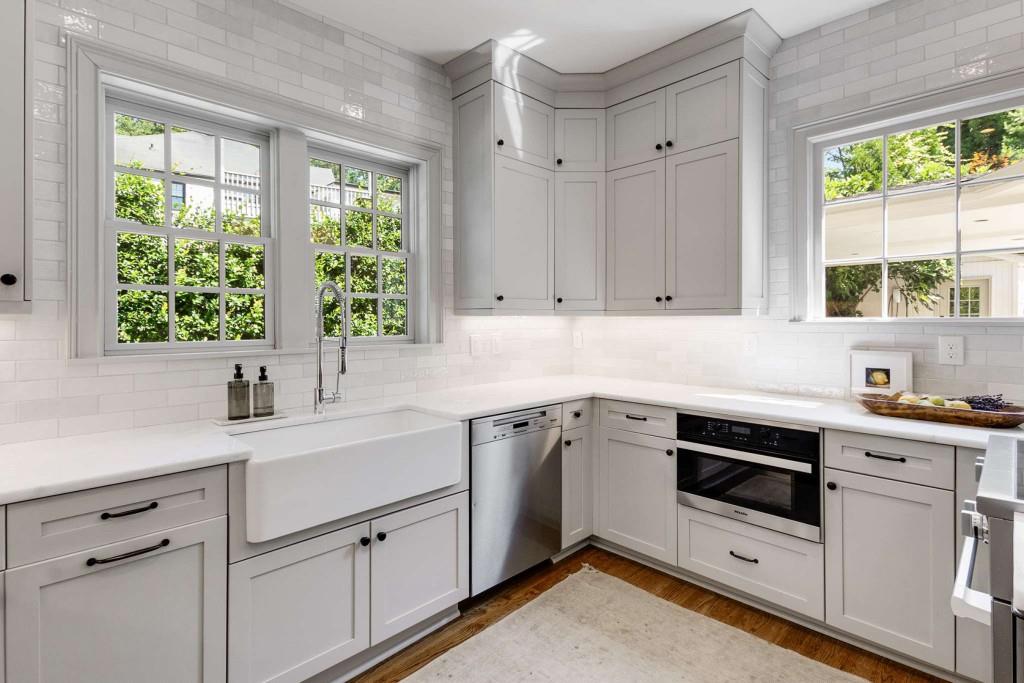 1184 Beech Valley Road NE