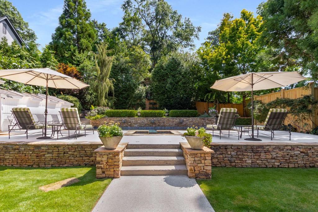 1184 Beech Valley Road NE