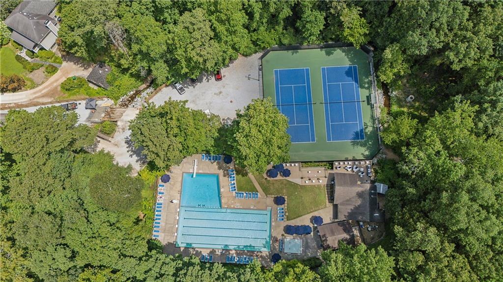 1331 Hampton Hall Drive NE