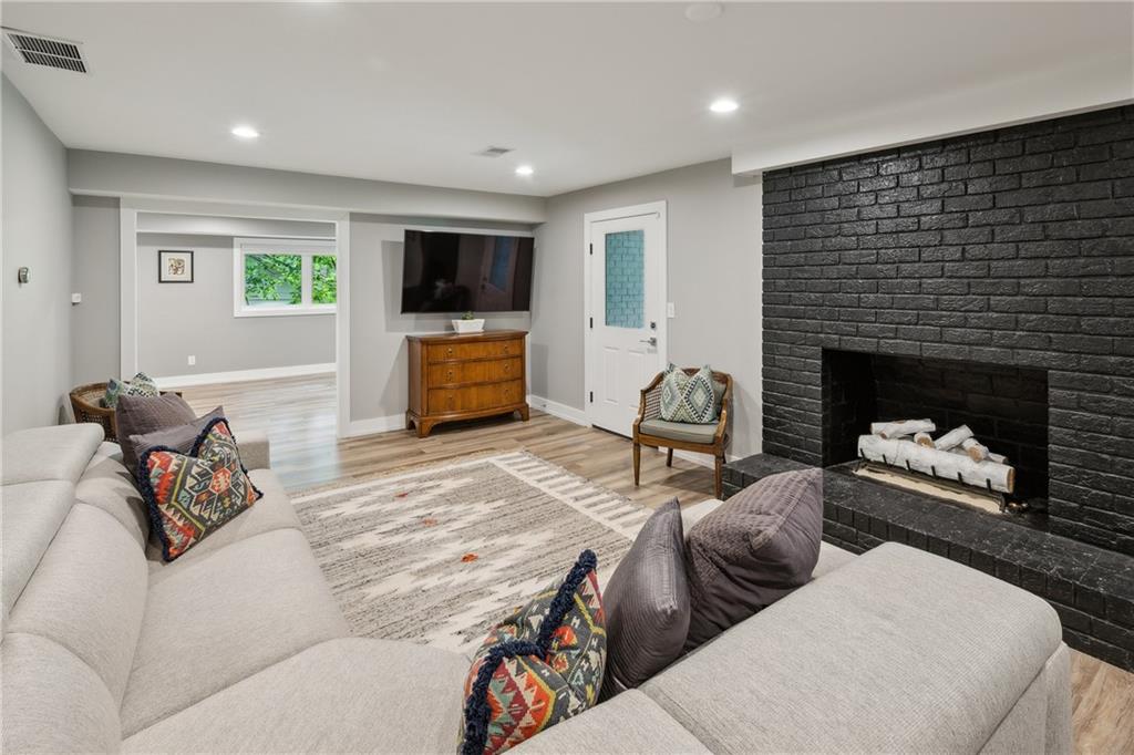 1331 Hampton Hall Drive NE