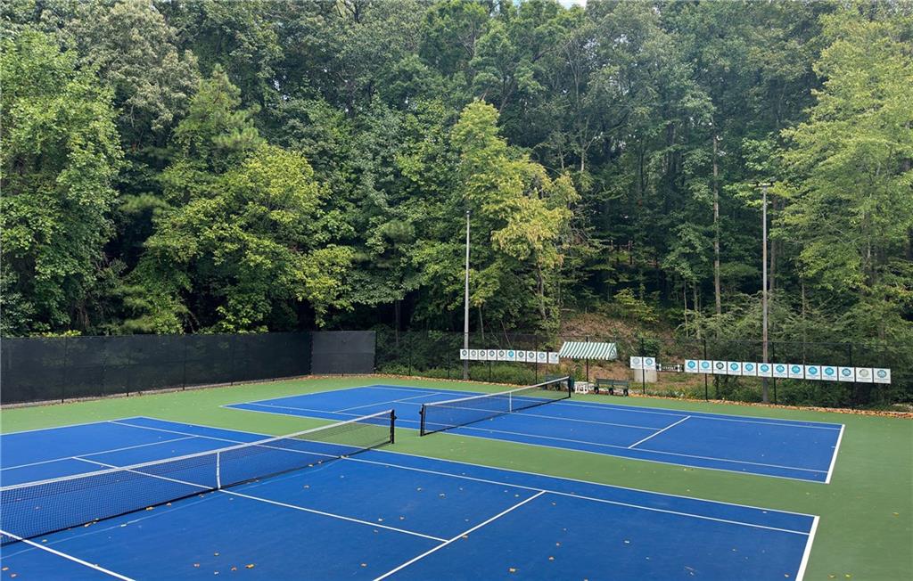 1331 Hampton Hall Drive NE