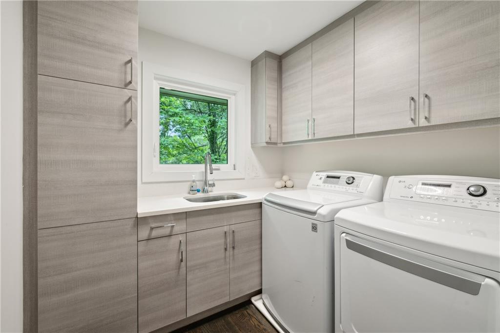 1331 Hampton Hall Drive NE