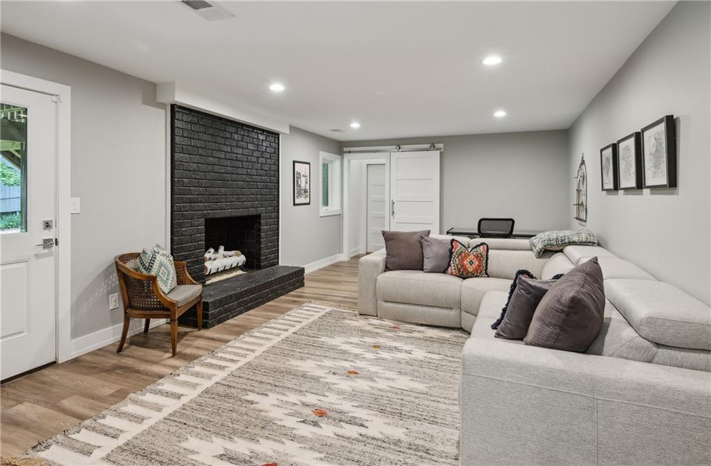 1331 Hampton Hall Drive NE