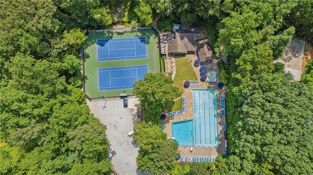 1331 Hampton Hall Drive NE