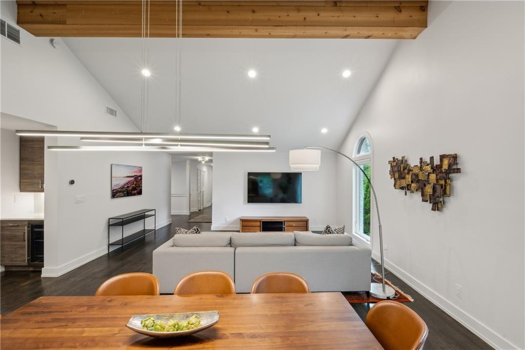 1331 Hampton Hall Drive NE