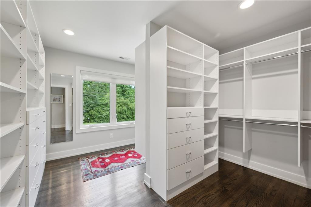 1331 Hampton Hall Drive NE